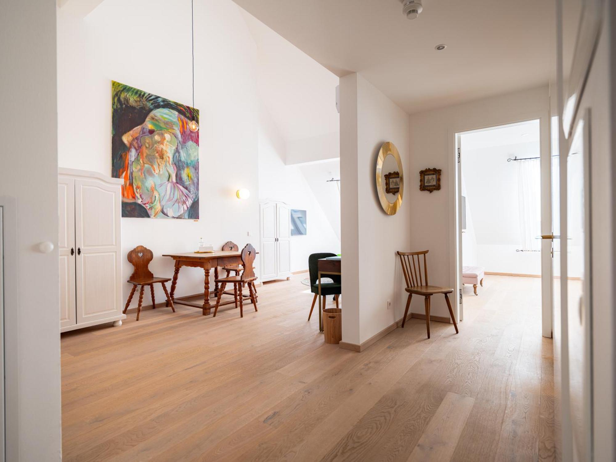 גמונדן Boutiquehotel Zum Goldenen Hirschen מראה חיצוני תמונה